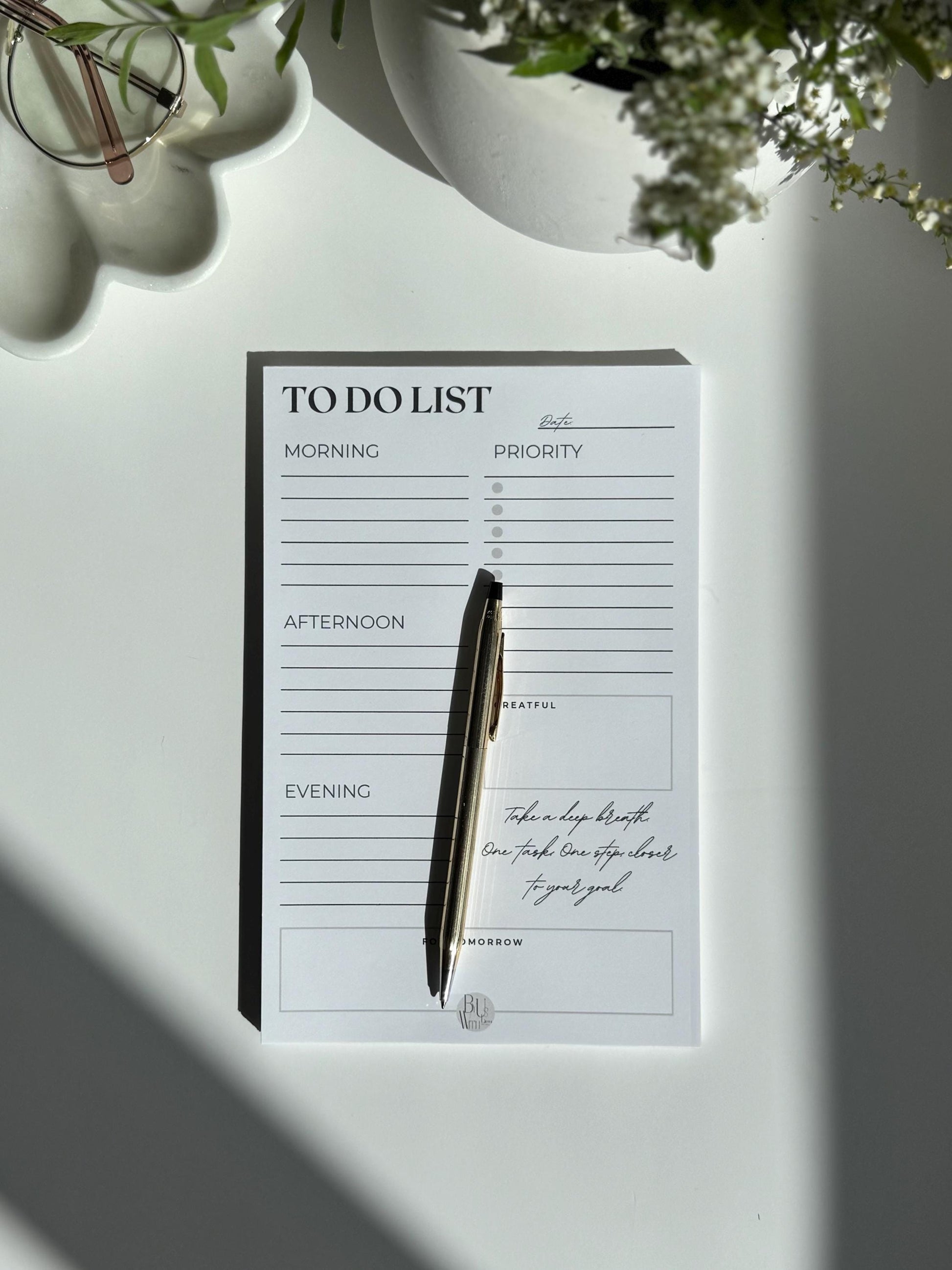 Beige Circle - Minimal Luxury To-Do List Notepad