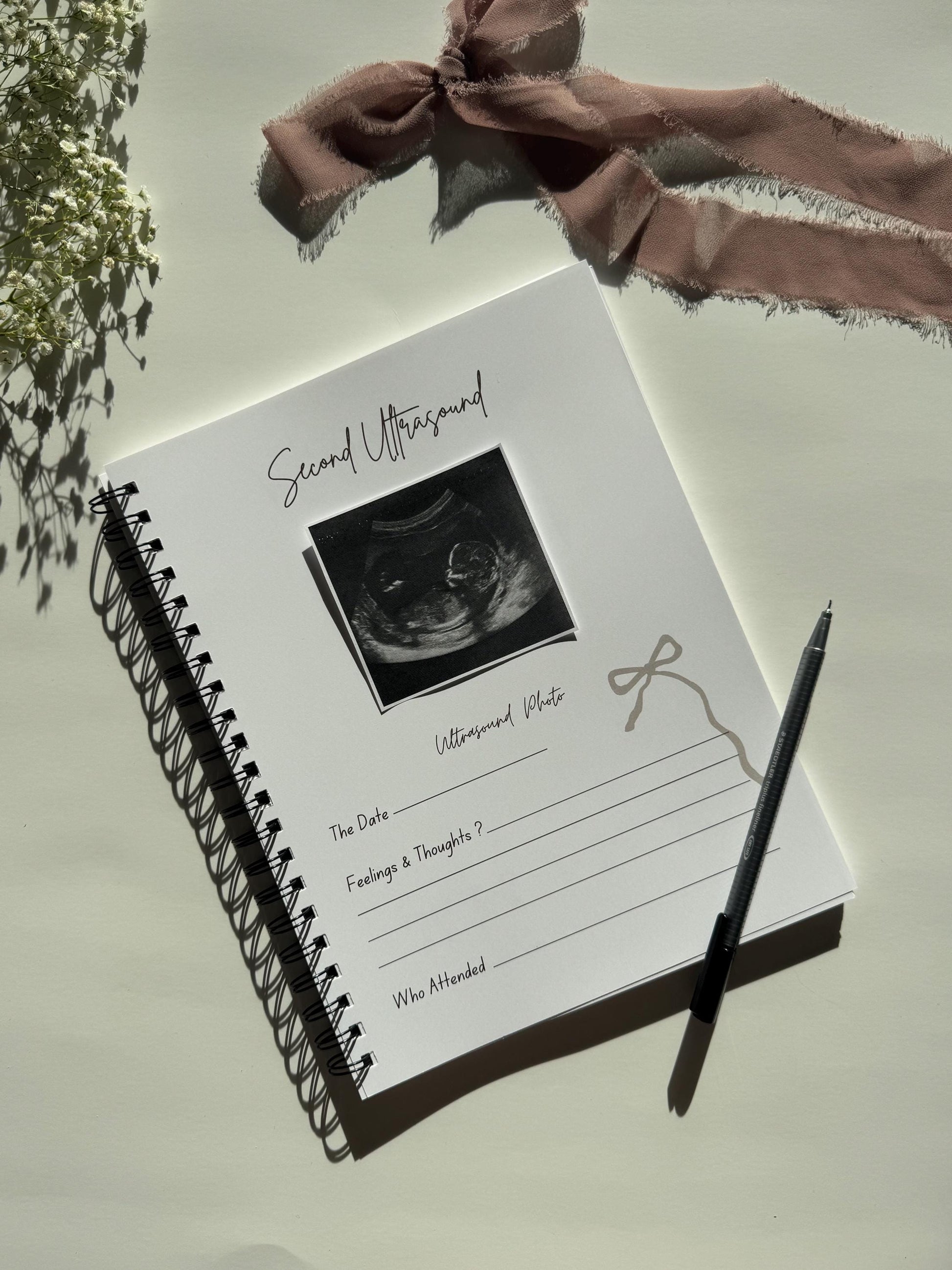 Neutral Bow - Pregnancy Journal