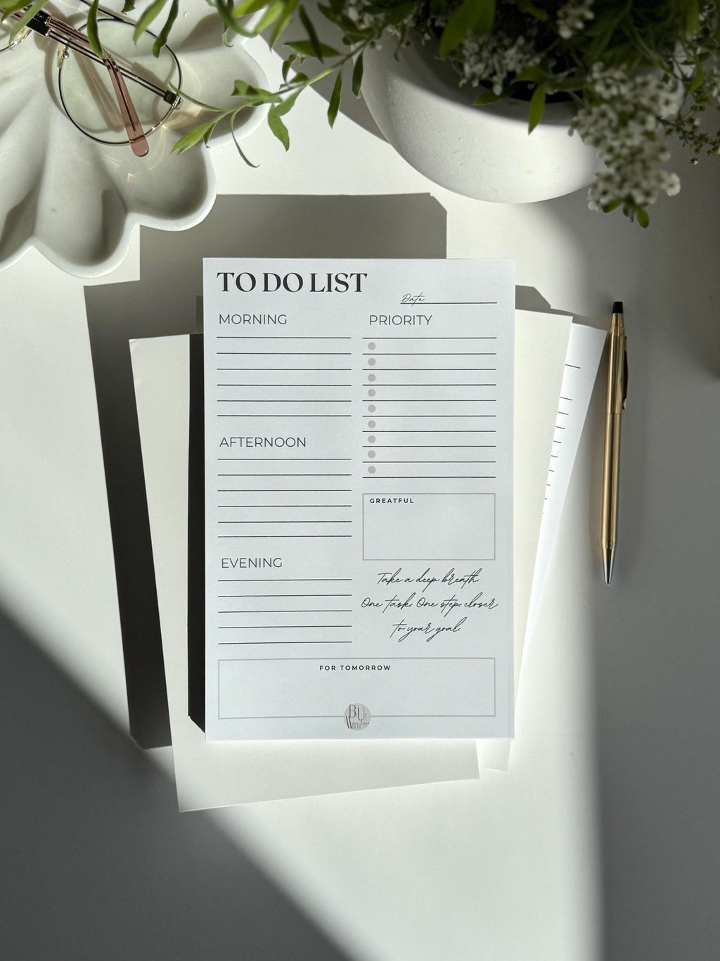 Beige Circle - Minimal Luxury To-Do List Notepad