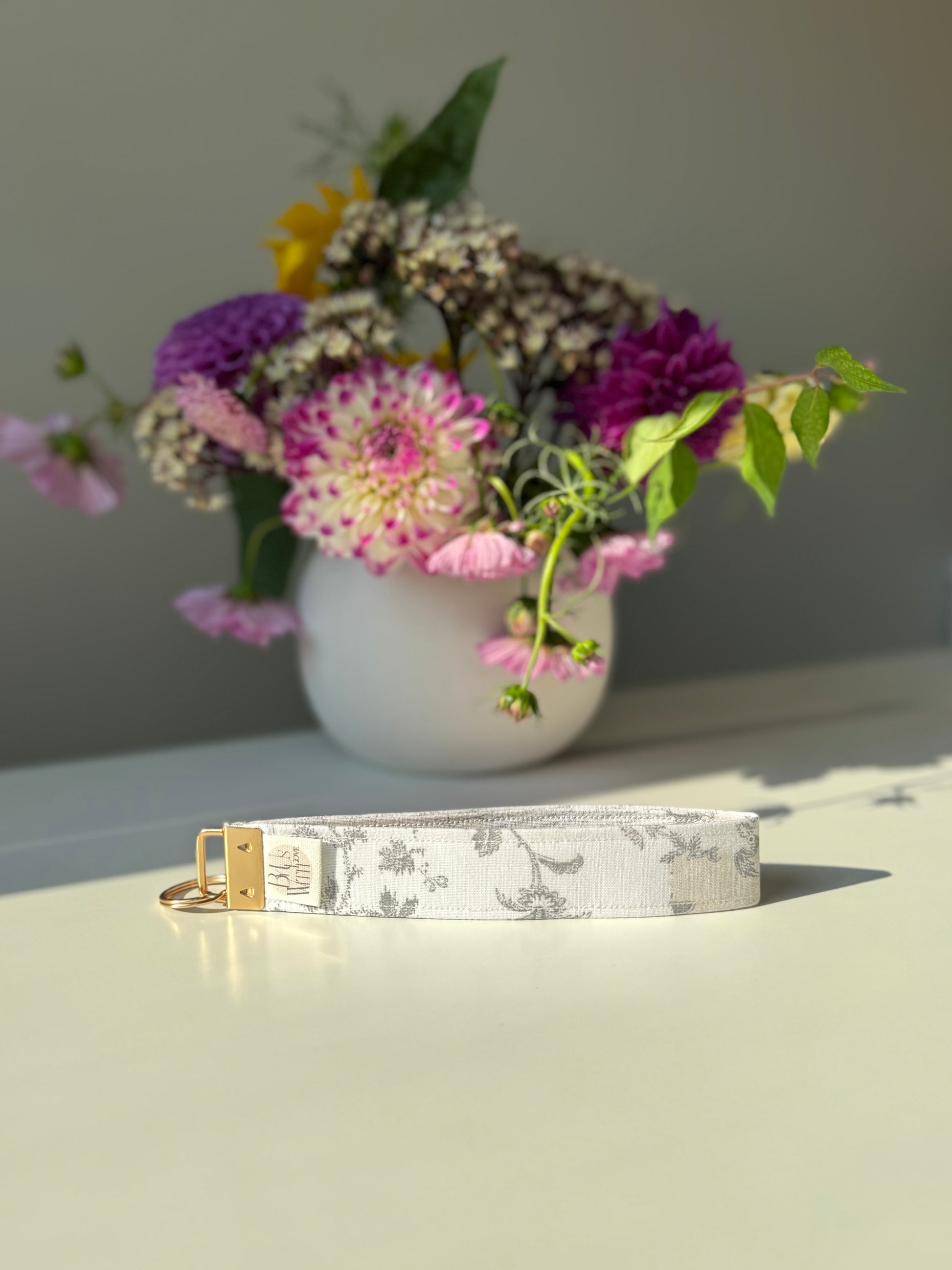 Vintage Floral Fabric Keychain Wristlet – Handmade Key Fob