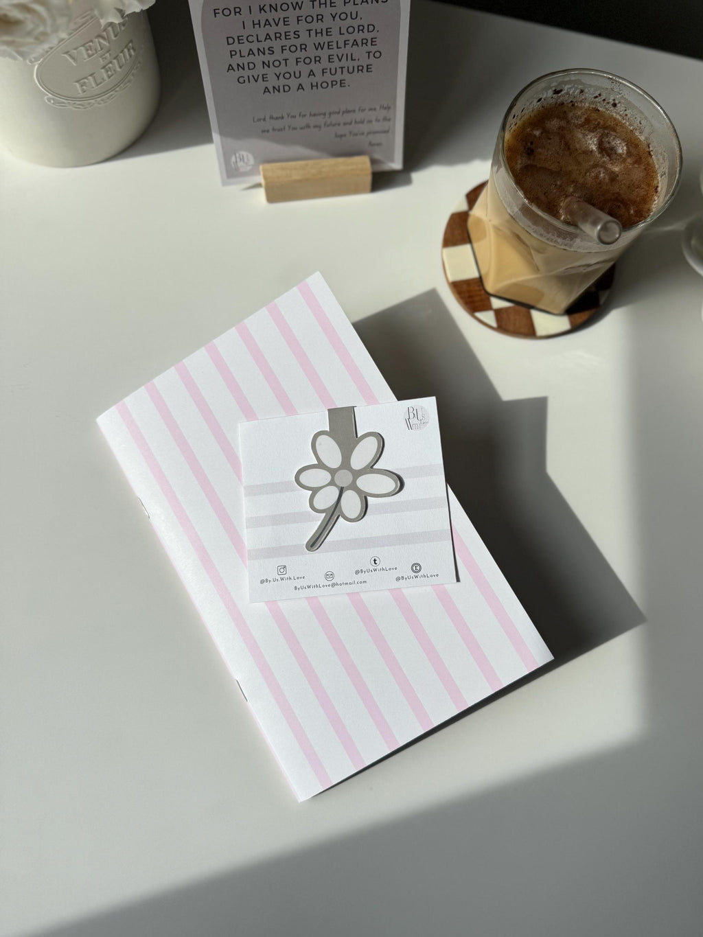 Beige Bloom Magnetic Bookmark — Cottagecore Floral Charm