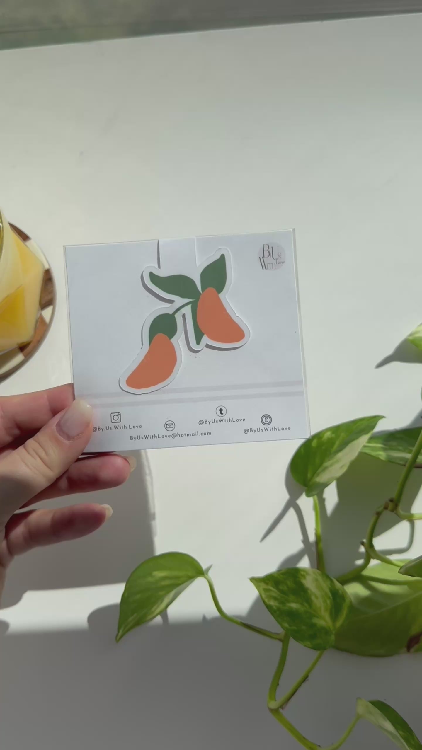 Mandarin Magnetic Bookmark with Leaves – Brighten Your Reading with Citrus Love